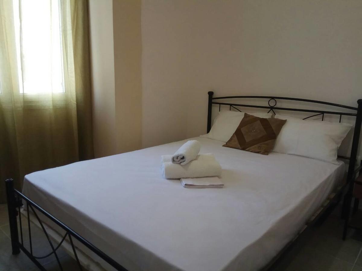 Glaros Otel Skaramangás Dış mekan fotoğraf